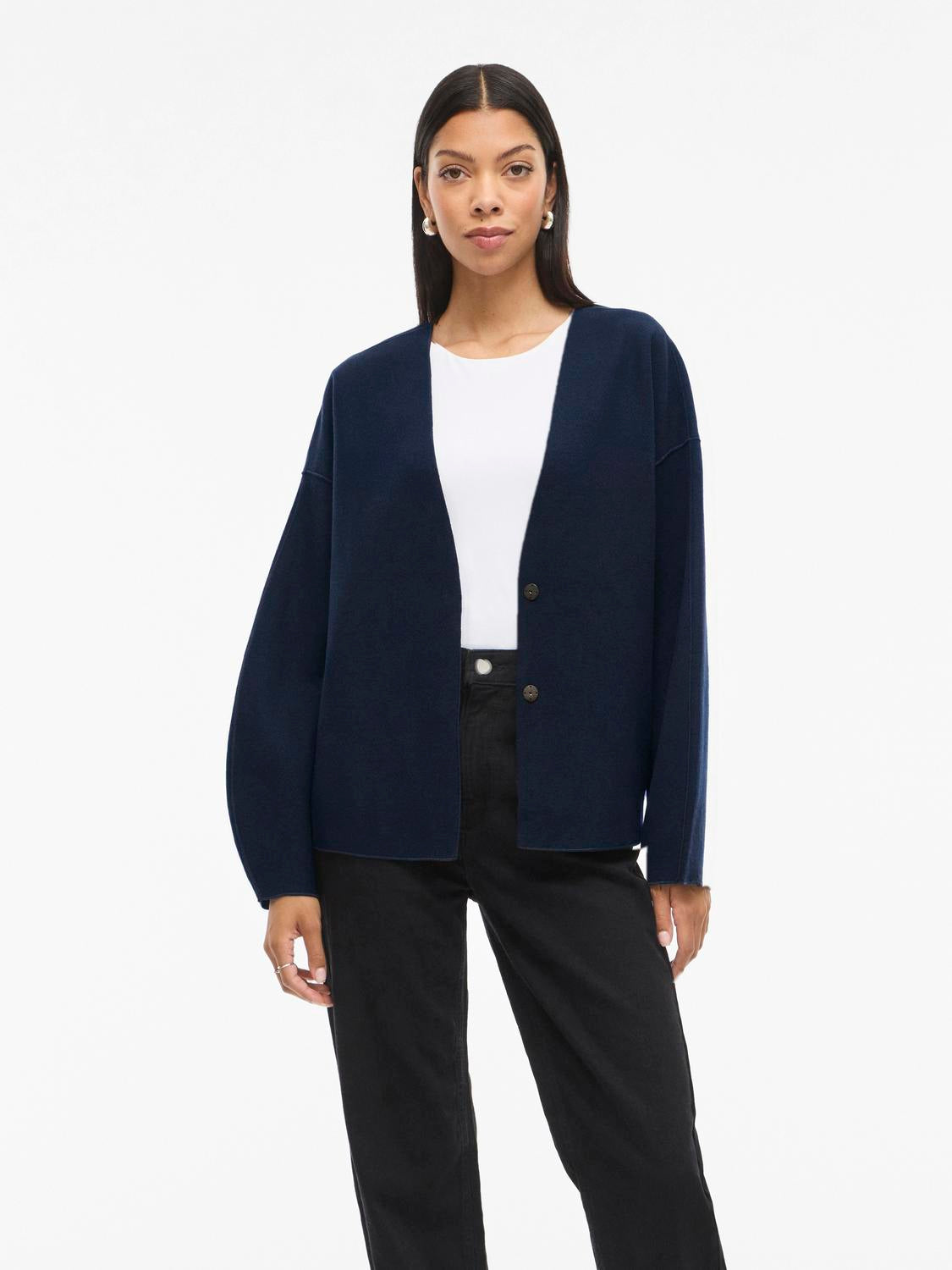 model_shot-front